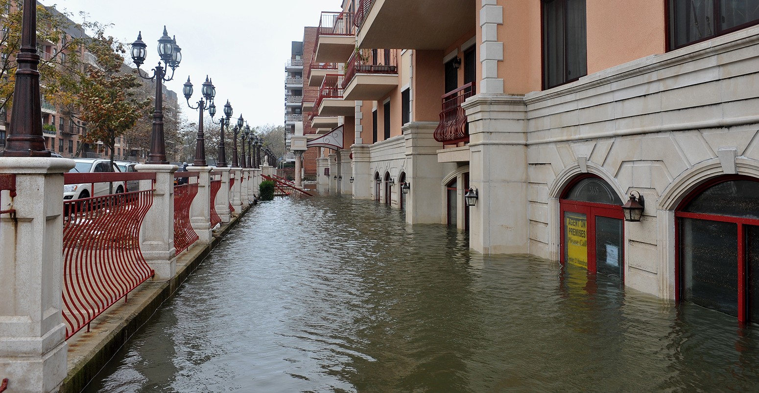 Serious flooding in the buildings at the Sheapsheadbay neighborhood