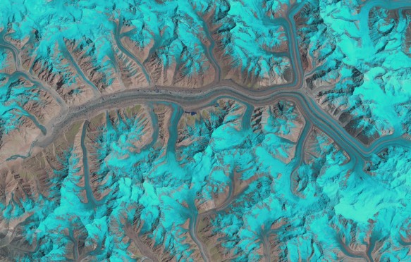 Baltoro glacier and its surrounding tributaries