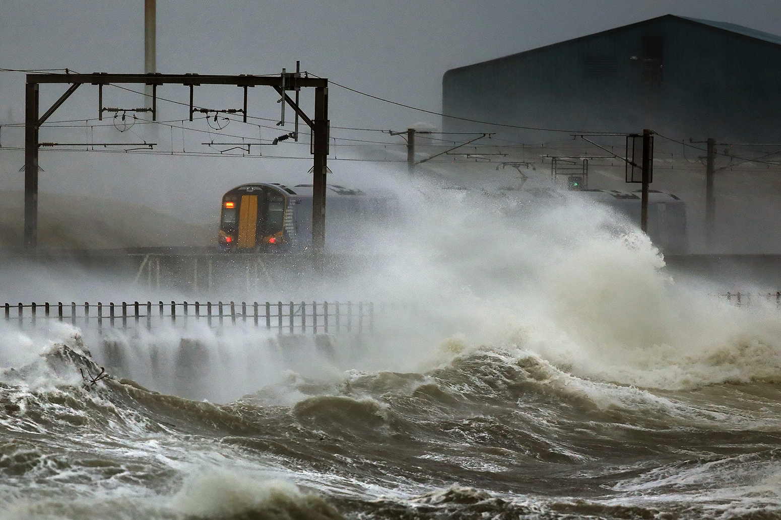 Climate change boosted odds of UK 2013-14 wet winter by 43% | Carbon Brief