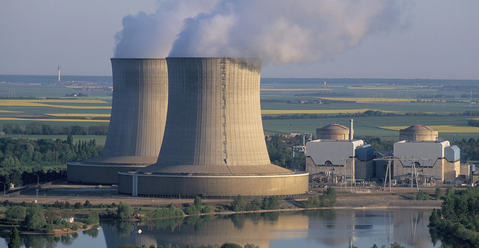 Nuclear power station in St.-Laurent-des-Eaux, France