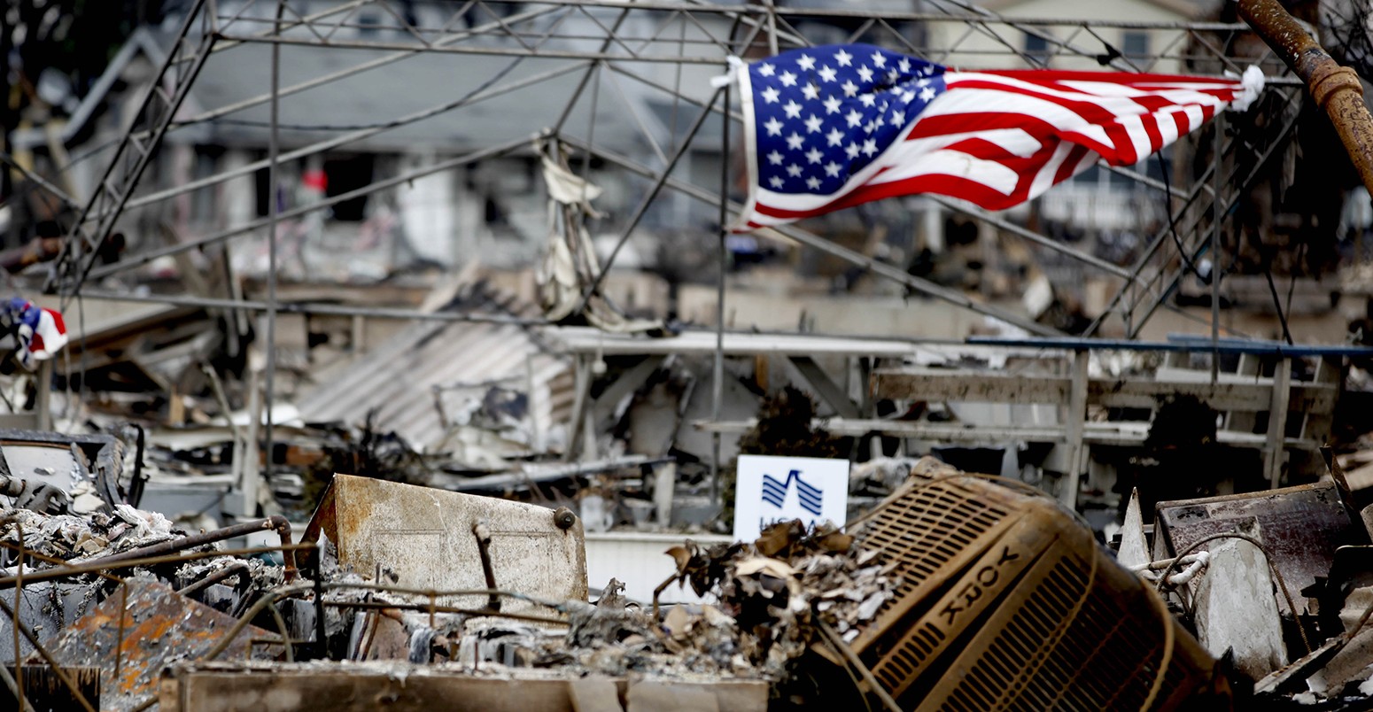 In the aftermath of Hurricane Sandy, Marines from 8th Engineer Support Battalion, 2nd Marine Logistics Group arrived in New York recently to aid the National Guard and the Federal Emergency Management Agency in humanitarian operations, focusing recently on Breezy Point, N.Y