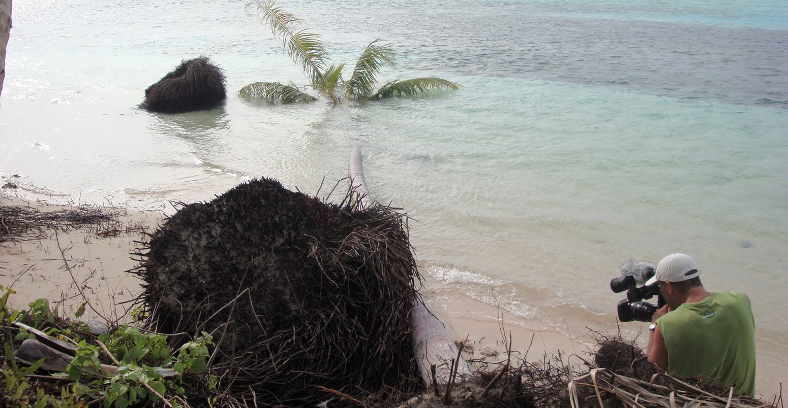 Coastal erosion on the Carteret Islands, Papua New Guinea