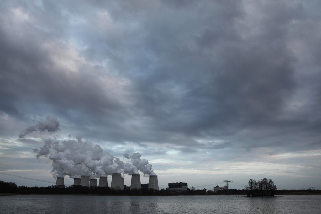 Janschwalde Power Station, Brandenburg, Germany. Credit: VPC Travel Photo / Alamy Stock Photo EM9C6N