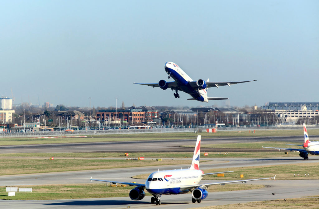 Boeing 767 takes off at Heathrow Airport runway. Credit: Peter Phipp/Travelshots.com / Alamy Stock Photo. DP98KX 