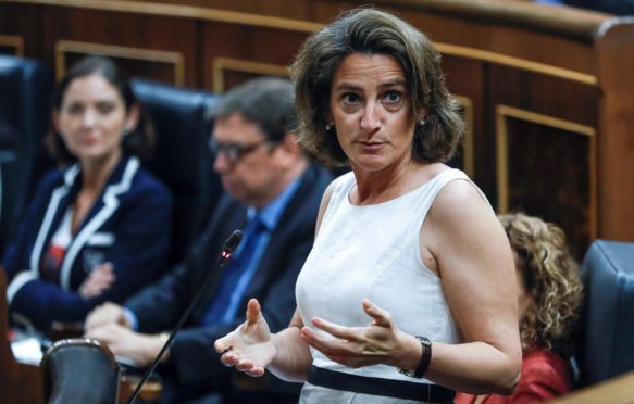 P42PY4 Madrid, Spain. 20th June, 2018. Spanish Minister for the Ecological Transition, Teresa Ribera, delivers a speech during question time at the Lower House in Madrid, Spain, 20 June 2018. Credit: Emilio Naranjo/EFE/Alamy Live News