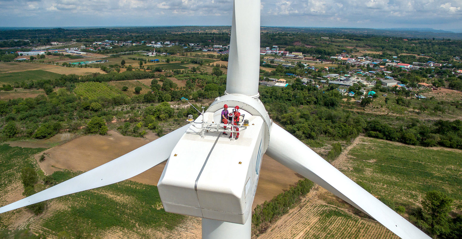 Engineers work on a wind turbine at the Theppana wind farm in Chaiyaphum province, Thailand. Credit: Asian Development Bank / CC BY-NC-ND 2.0