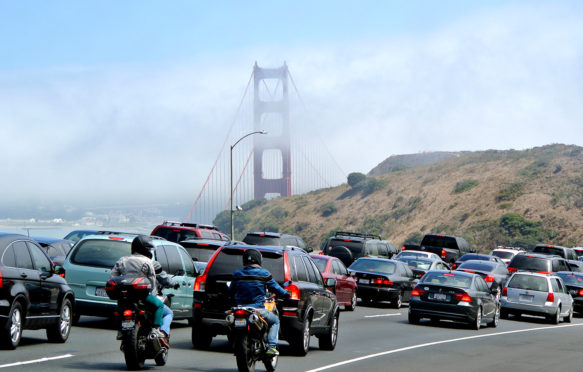 Traffic overlooking the Golden Gate Bridge, San Francisco, US. Credit: Bob Kreisel / Alamy Stock Photo.