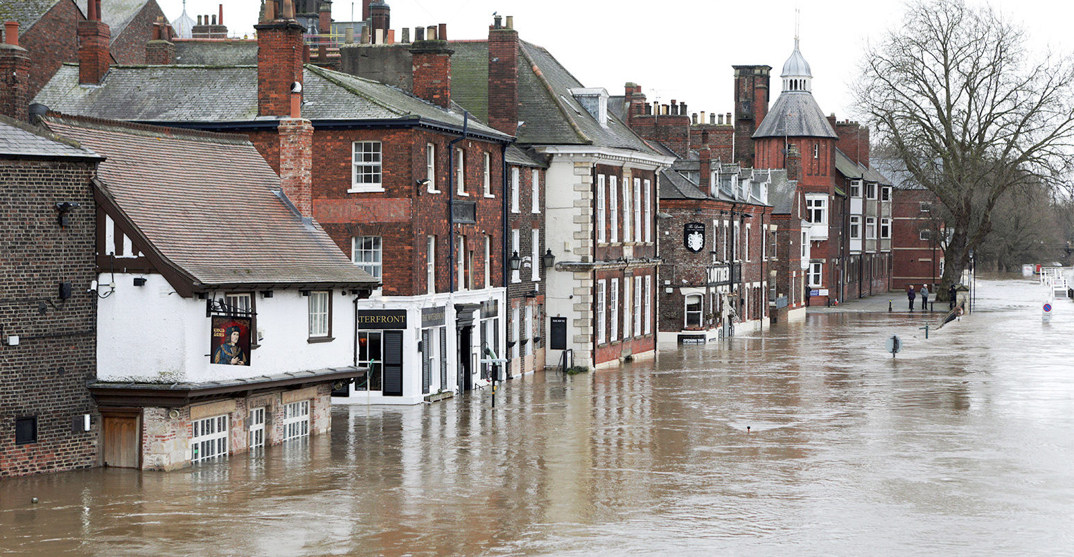 York preparing for the highest flood river level in twenty years, 17 Feb 2020. Credit: Gary Calton / Alamy Stock Photo. 2AYX113