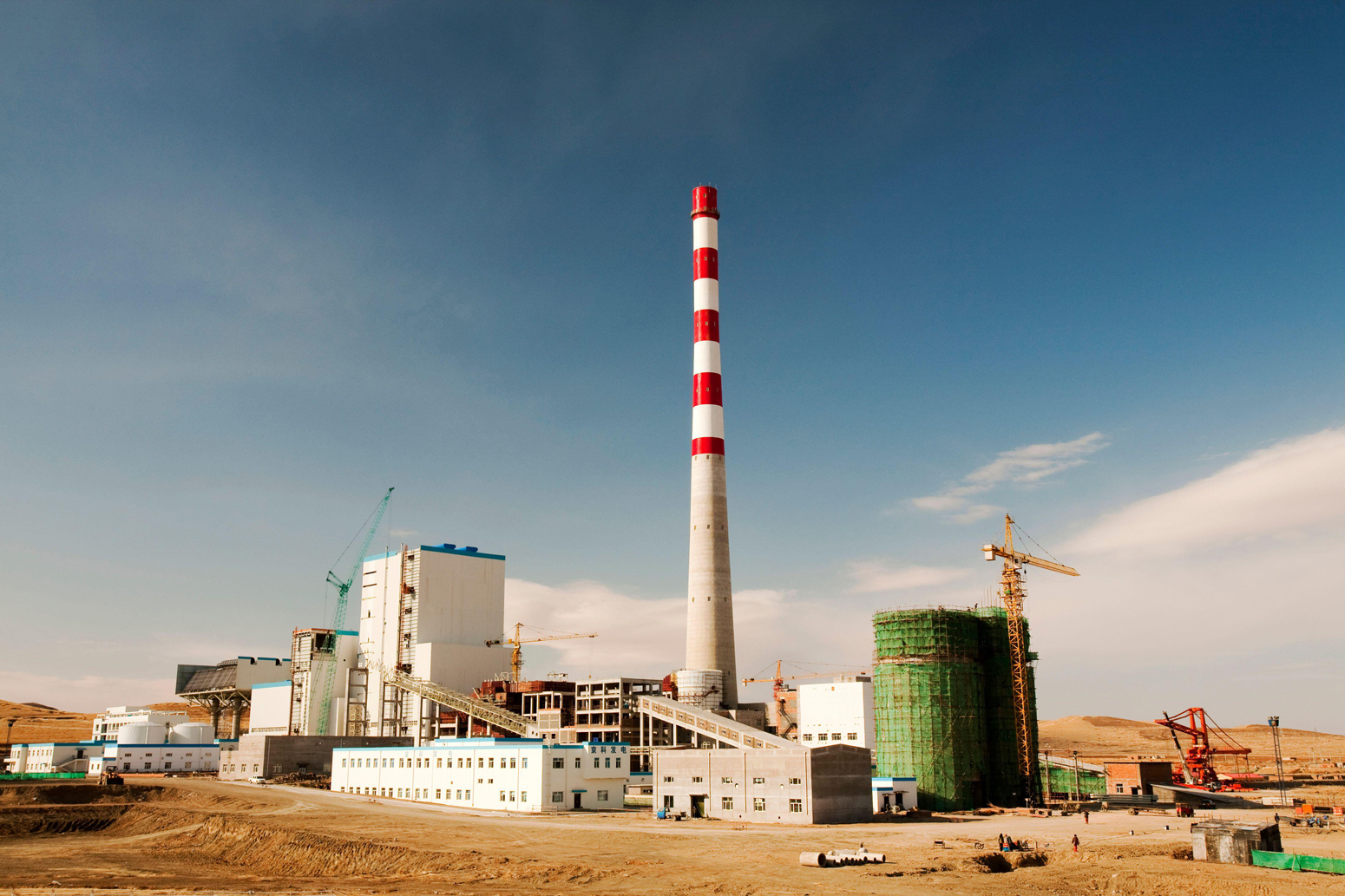 Analysis: Will China build hundreds of new coal plants in the 2020s?