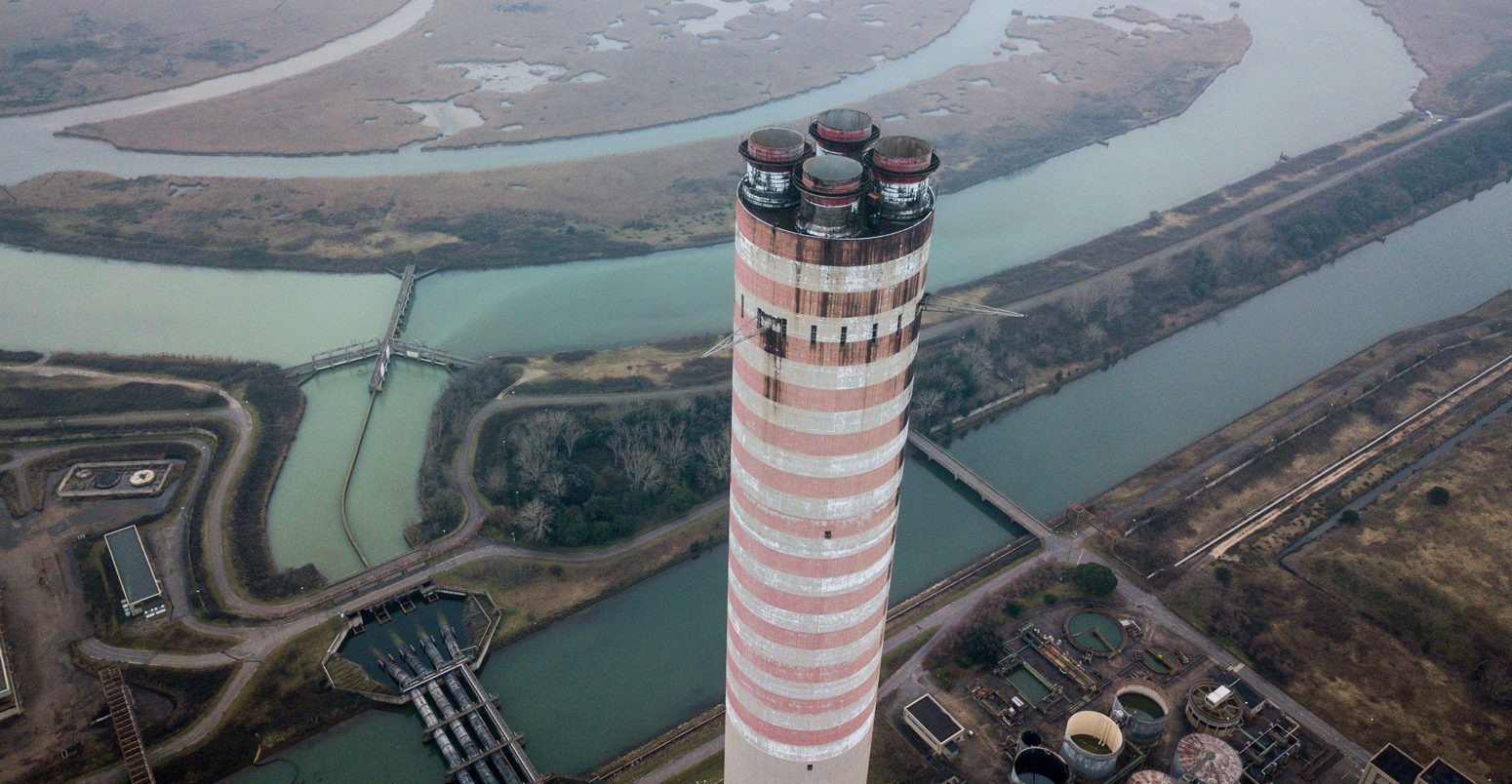 Abandoned coal power plant located in the delta of the river Po, Italy. 25 January 2020. Credit: Viviani Mirco / Alamy Stock Photo