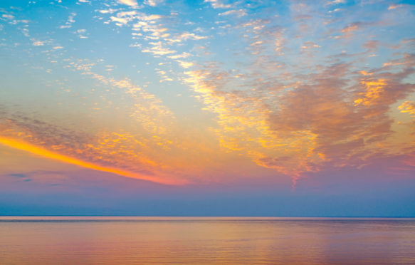 Sunrise-over-the-ocean