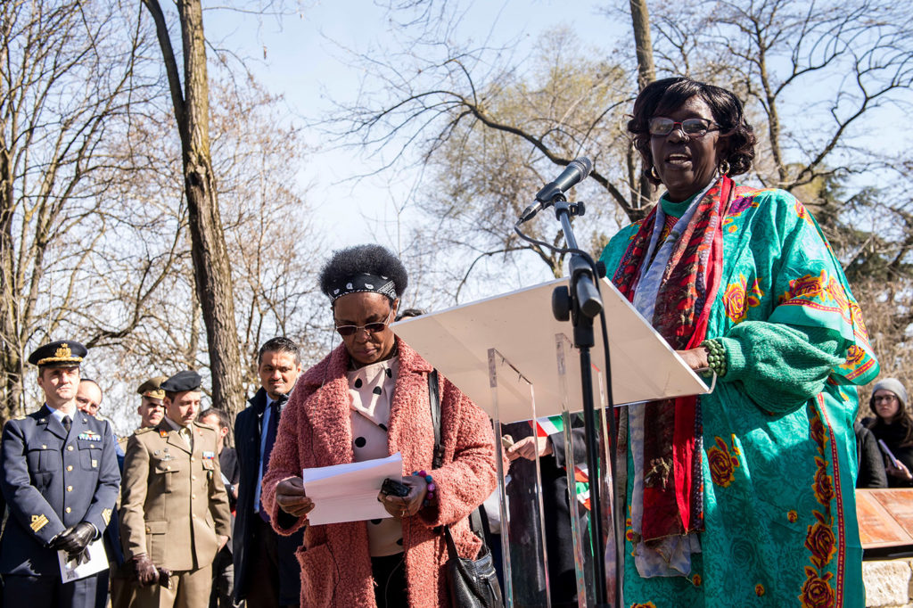 The late Prof Wangari Maathai – environmentalist, founder of the Green Belt movement and the first African woman to win the Nobel Peace Prize. Credit: LaPresse / Alamy Stock Photo.