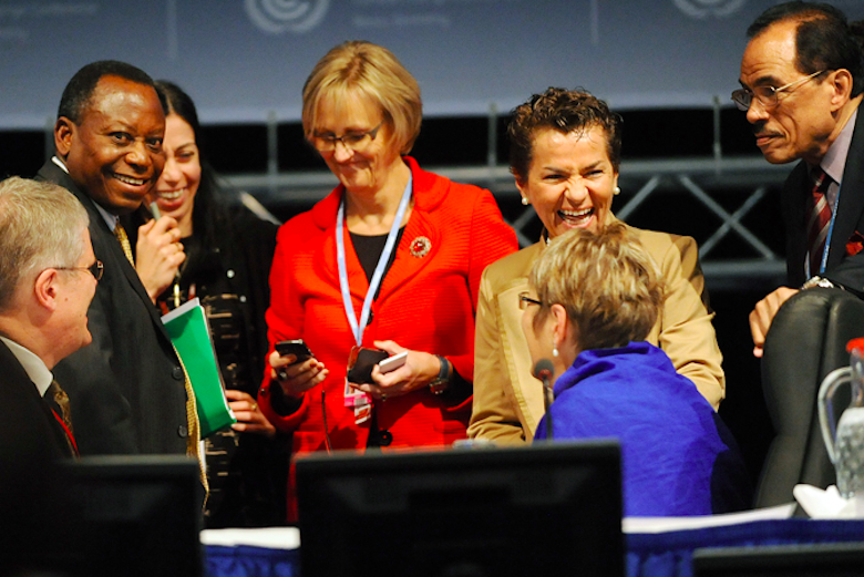 Robert Van Lierop (R) at the Bonn Climate Transpiration Conference in May 2012.