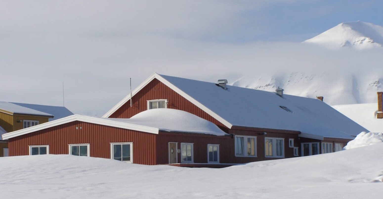 The UK Arctic Research Station in spring. Credit: NERC (1550x1033)