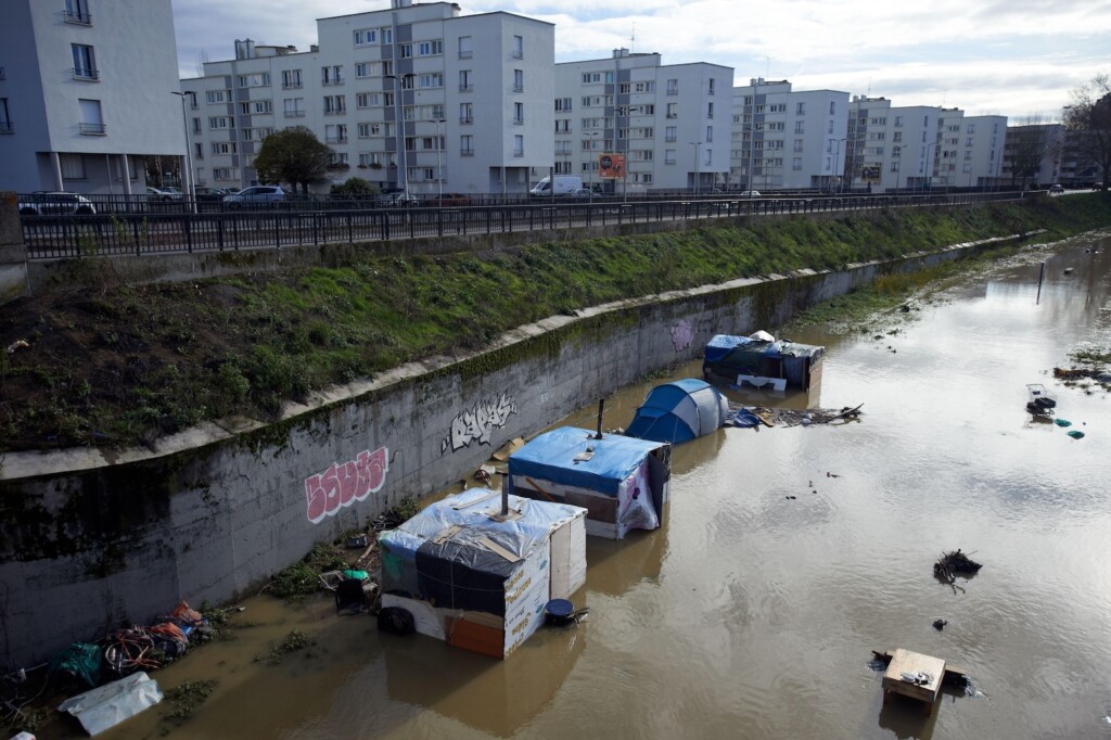 Flooded slums on the Garonne river banks