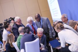 IPCC chair Jim Skea and IPCC vice-chairs Ramón Pichs-Madruga and Ladislaus Chang’a consult with WG II co-chairs and vice-chairs on 28 February 2025.