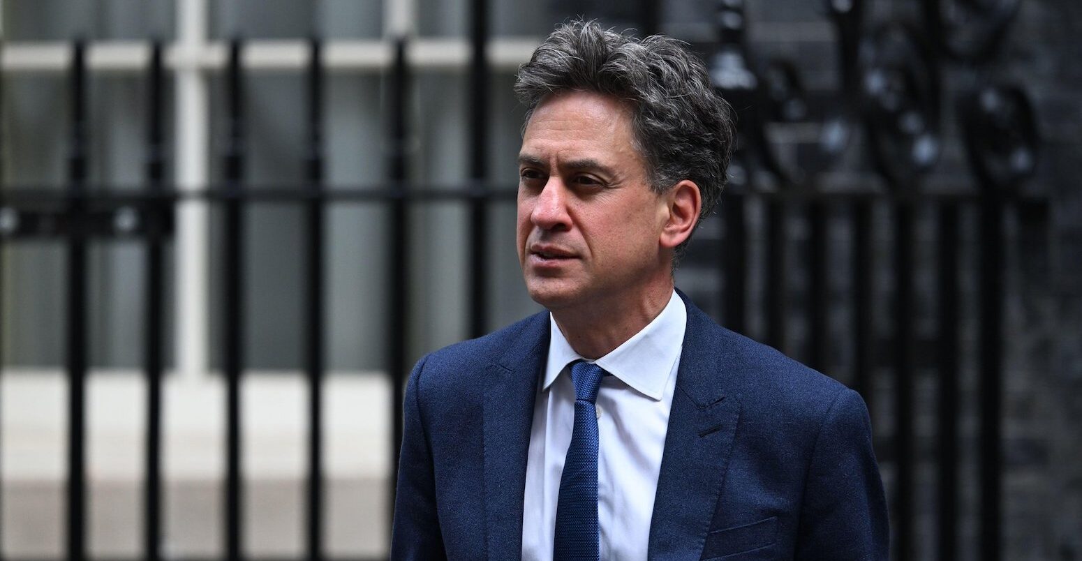 Ed Miliband, Secretary of State for Energy Security and Net Zero, at Downing Street, UK. Credit: Malcolm Park / Alamy Stock Photo. Image ID: 2XJ02DG.