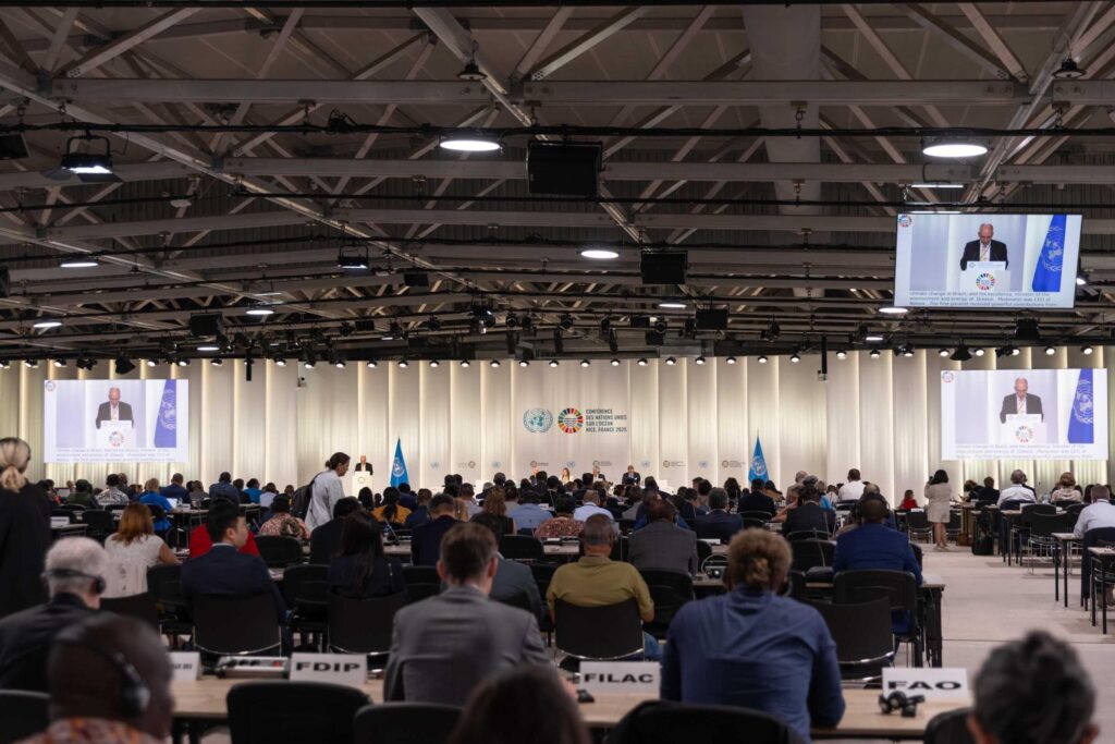 Delegates in the closing plenary of the UNOC3.
