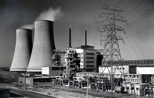 Calder Hall, Cumberland, England, the world’s first full scale nuclear power station, 1976. Photograph UK Atomic Energy Authority. Credit: Photo 12 / Alamy Stock Photo. Image ID: TXGY36.