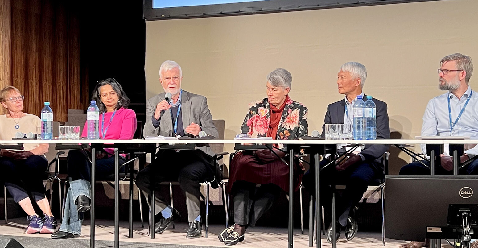 IPCC chair Prof Jim Skea speaks during a plenary session at the Overshoot Conference. Credit: IIASA.