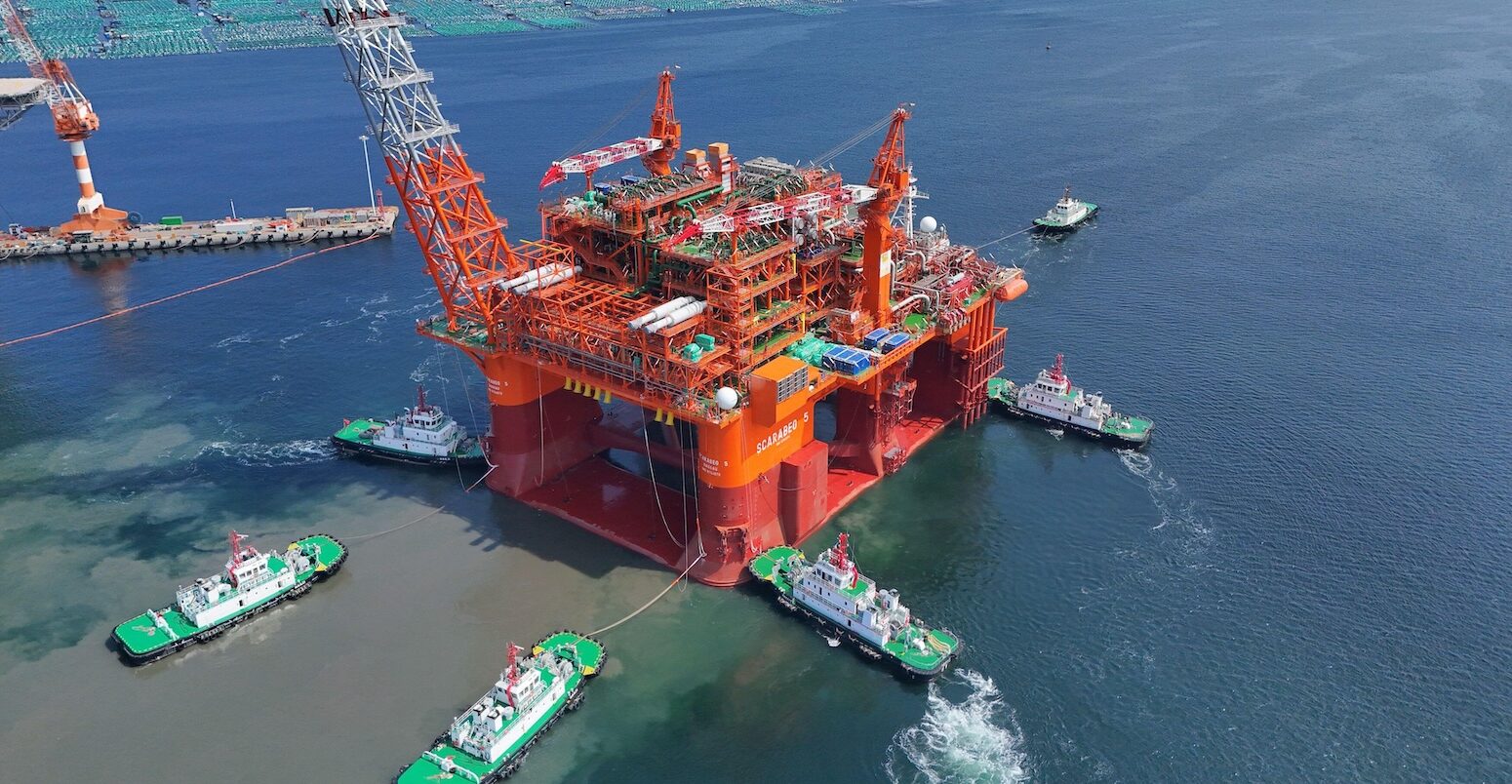 Floating gas facility, Shandong, China.