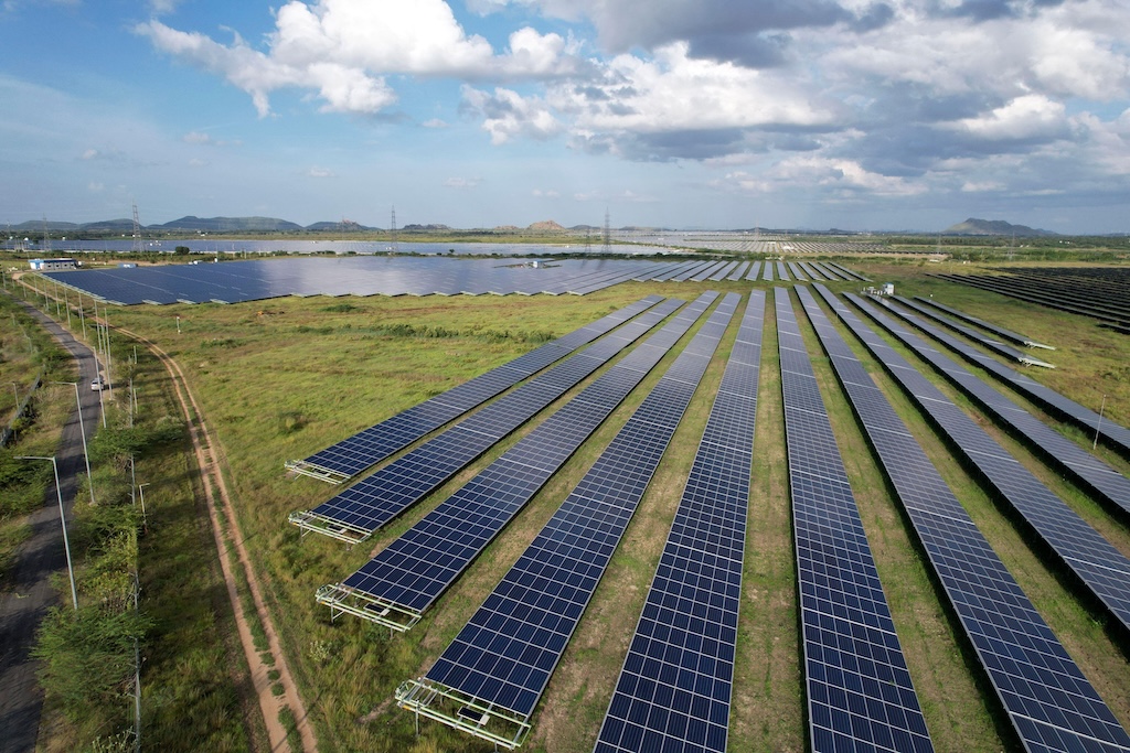 The 2,050MW Pavagada solar park in Karnataka is among the world’s largest solar power plants. Credit: Associated Press / Alamy Stock Photo. Image ID: 2MCXMD5.