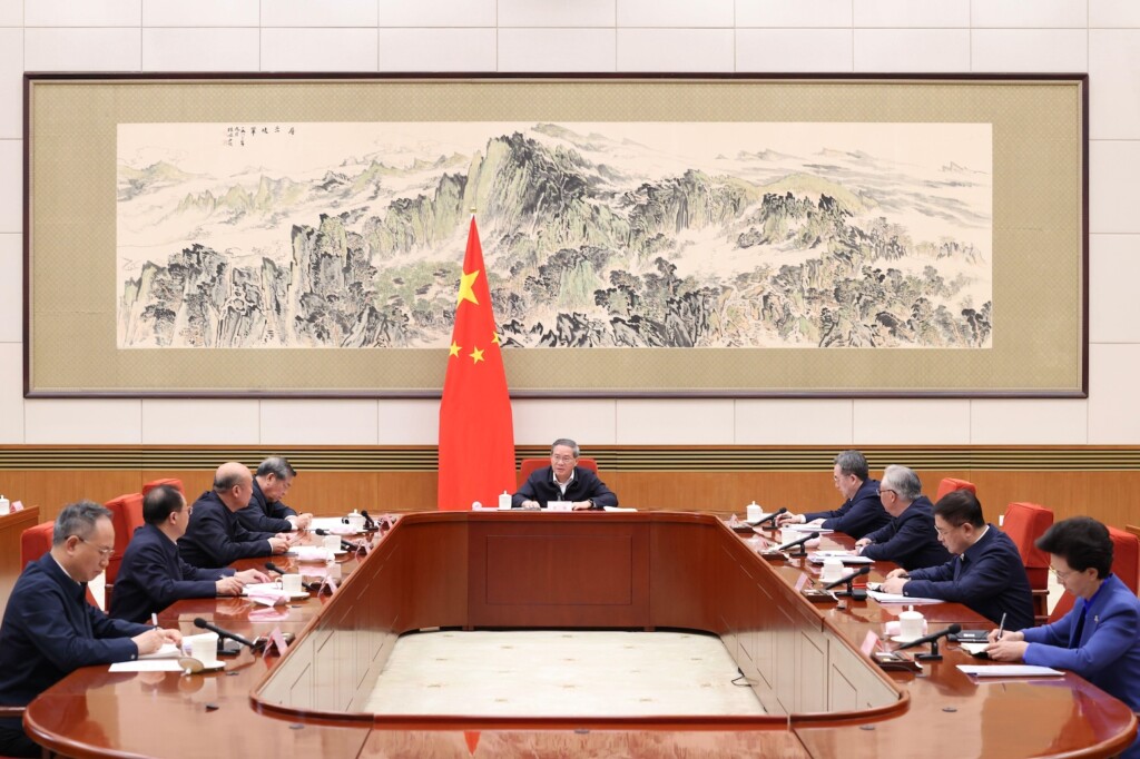Chinese Premier Li Qiang presides over a State Council group study session on energy development on 20 April 2026.