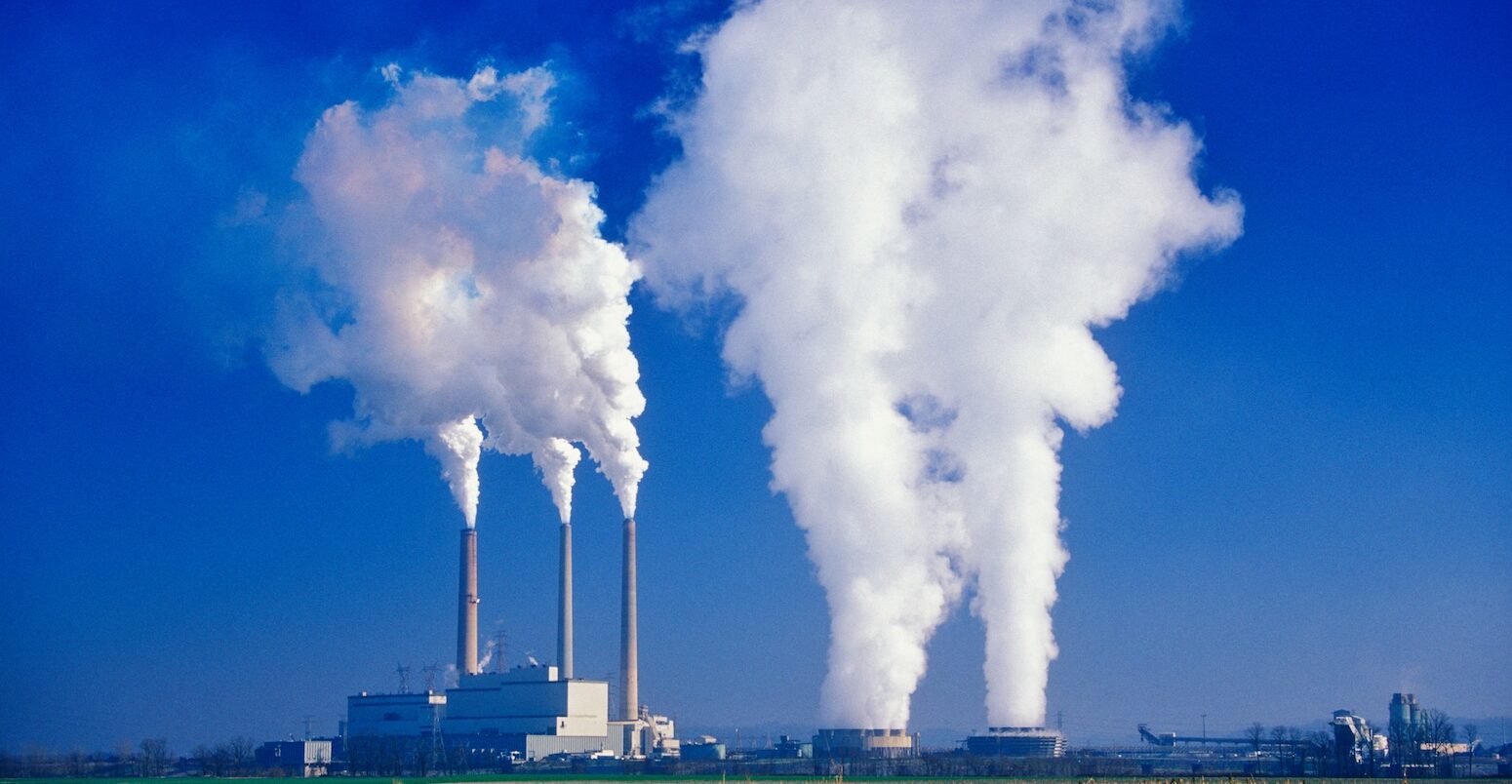 Coal-fired Mill Creek Power Station, on the Ohio River in Jefferson County, Kentucky.