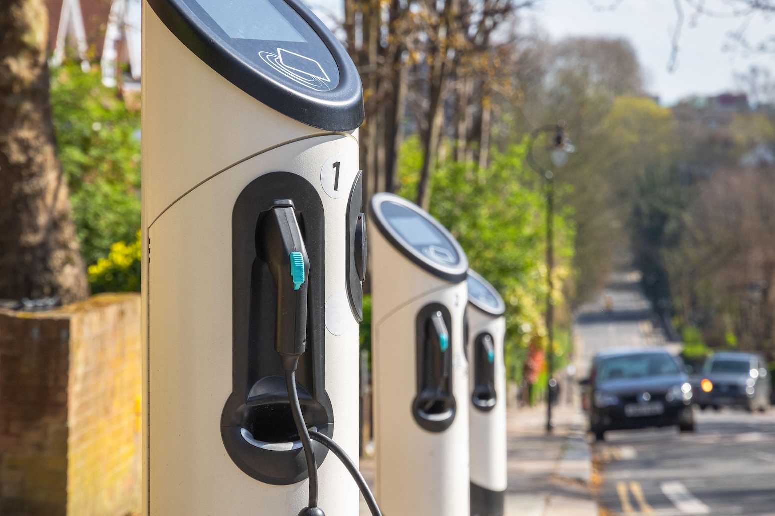 EnviroWireDaily — Analysis: UK’s EV drivers are now saving £1,100 each a year – and £3bn in total