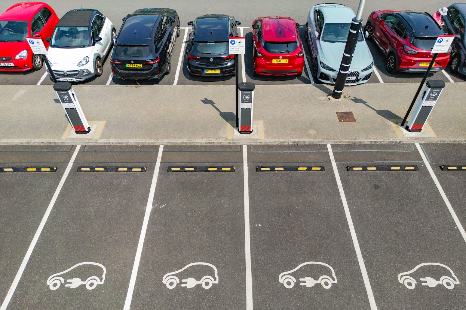 Analysis: Weaker EV targets could cost UK consumers £3bn a year by 2030