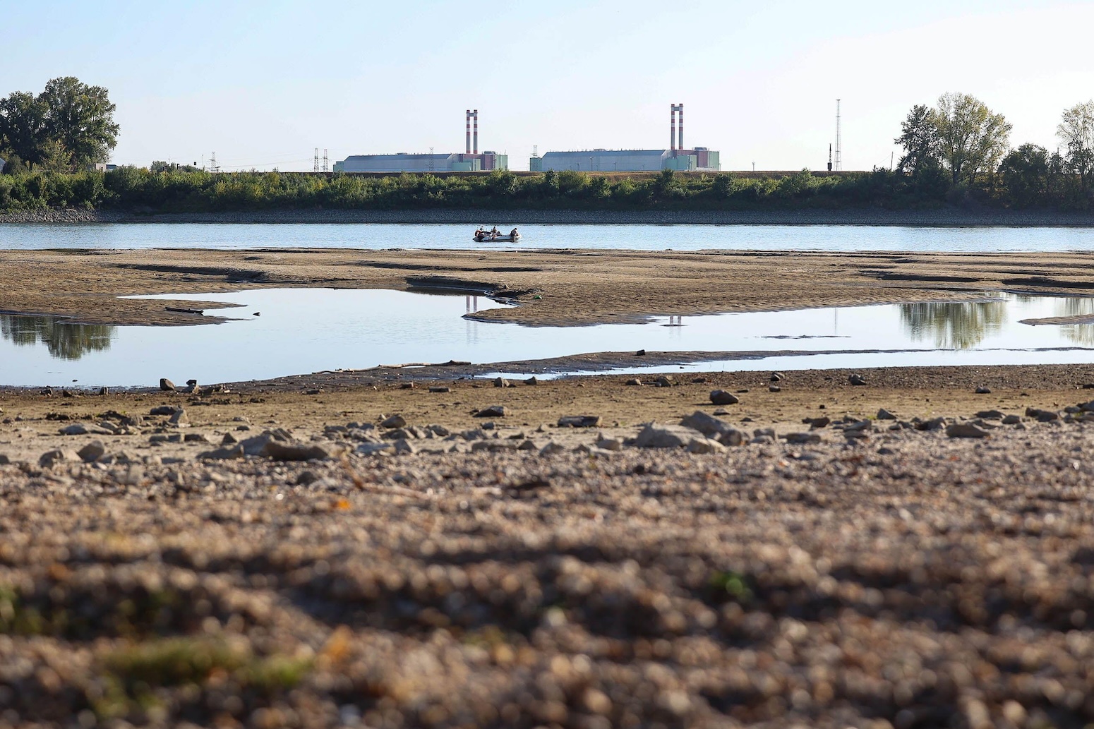 Factcheck: How nuclear, gas, wind and solar power are affected during heatwaves